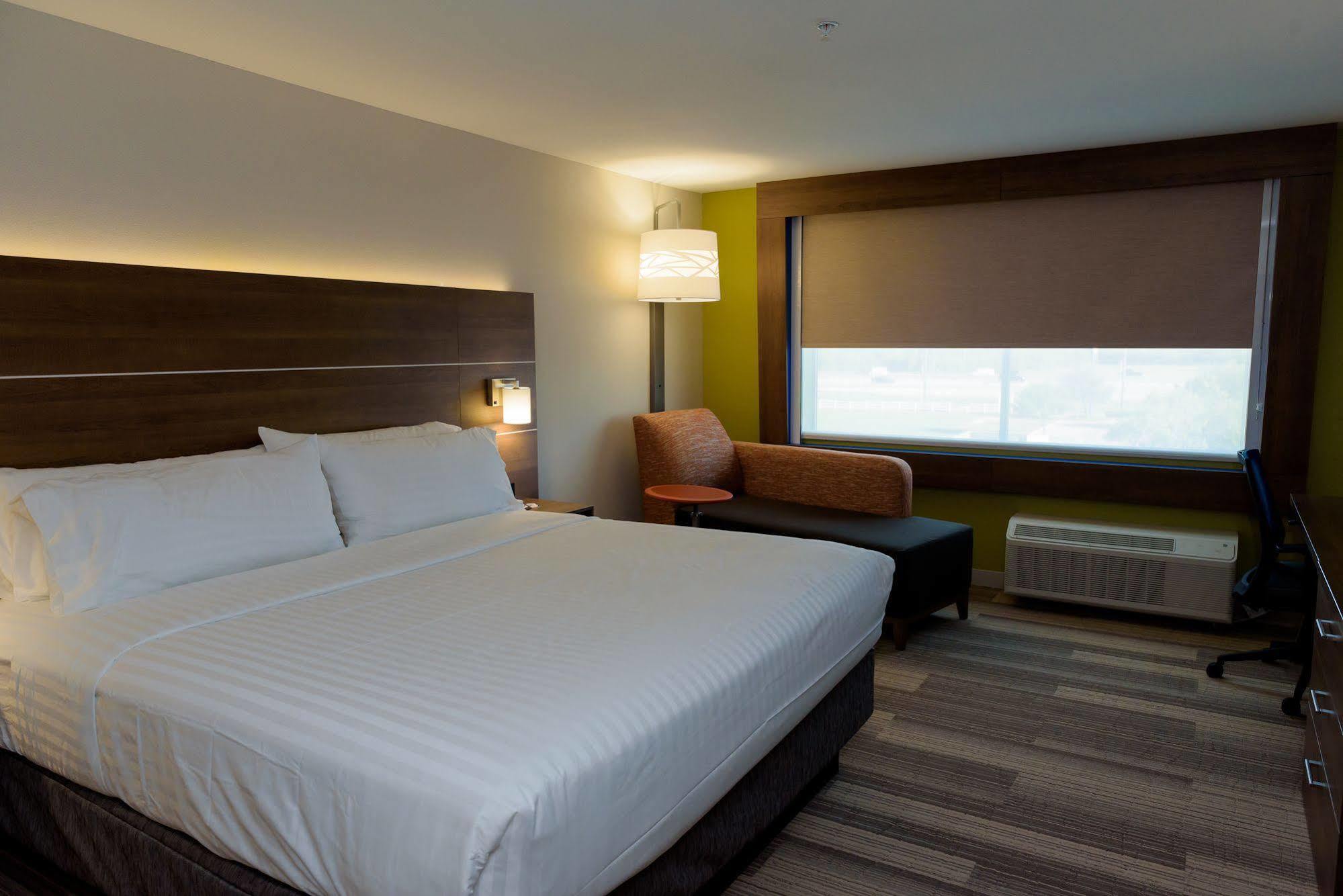 Holiday Inn Express & Suites Mckinney - Frisco East By Ihg Ngoại thất bức ảnh